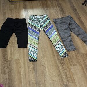 Victoria's Secret Black & 2 more bundle of Multicolor Leggings size small